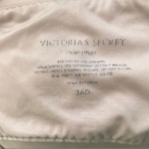 3 VS bras - Picture 4 of 8